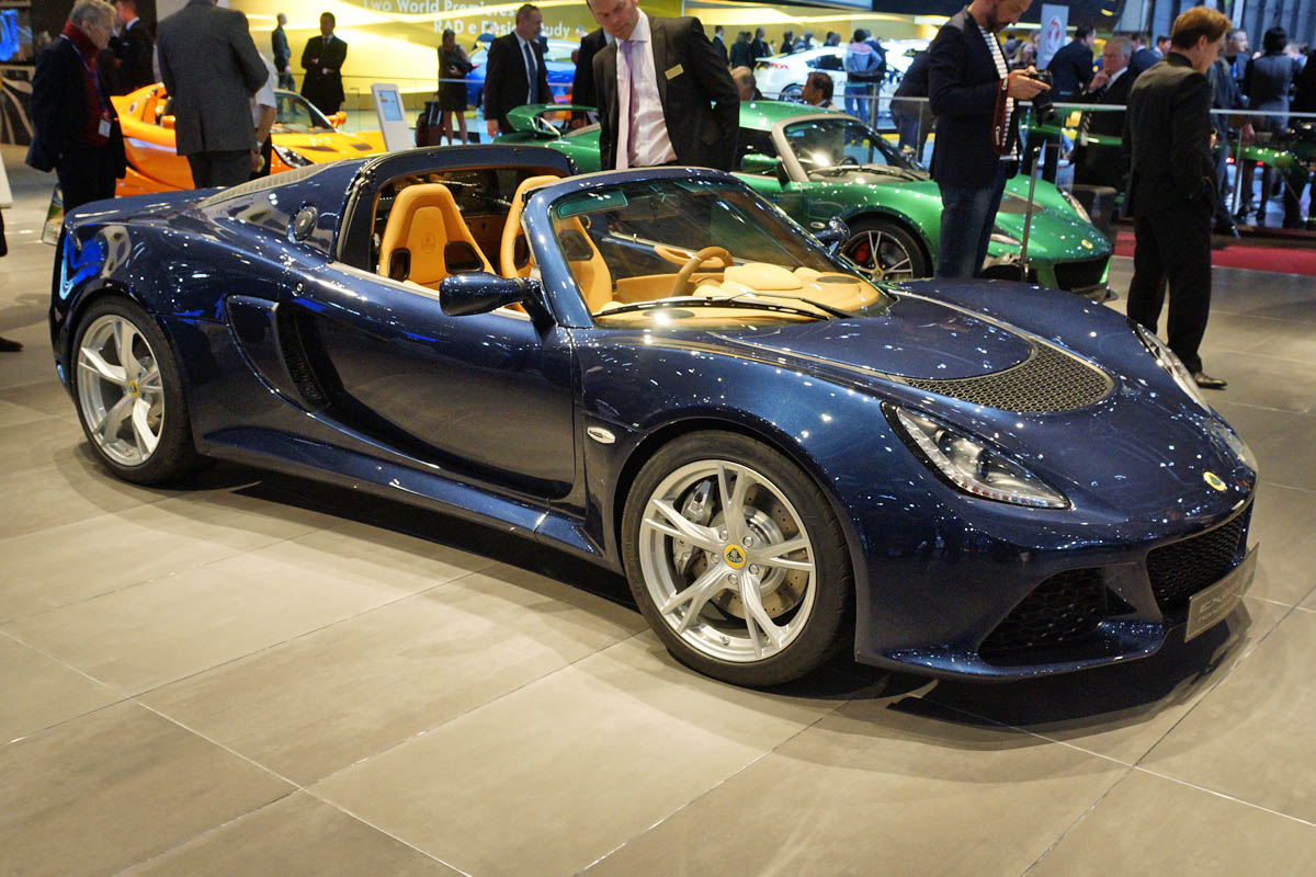 Lotus Exige S Roadster video
