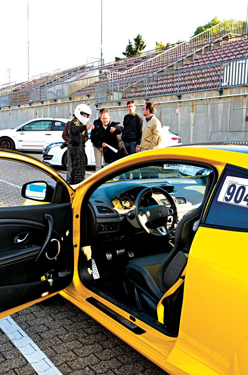 Renault Megane 265 Trophy Ring record