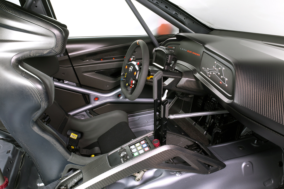 SEAT launches Leon Cup Racer interior