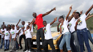 Usain Bolt gets Nissan GT-R