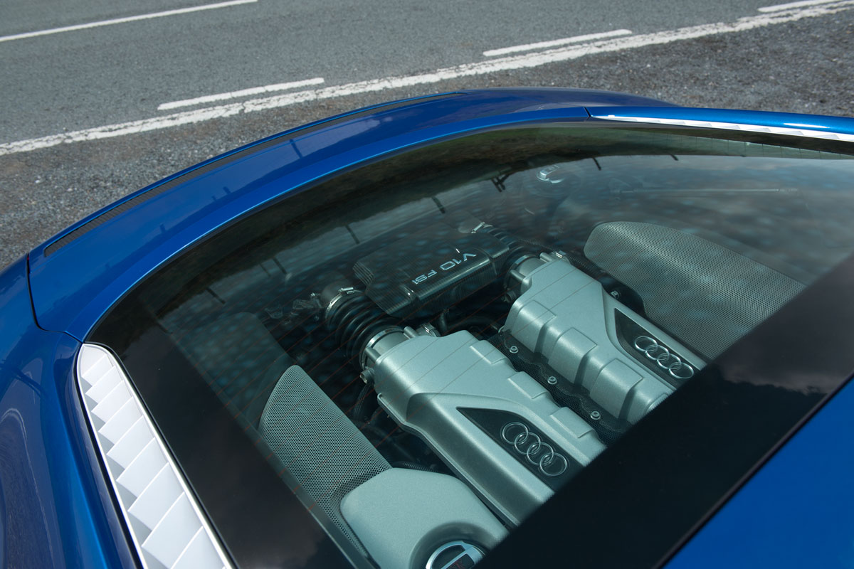 Audi R8 V10