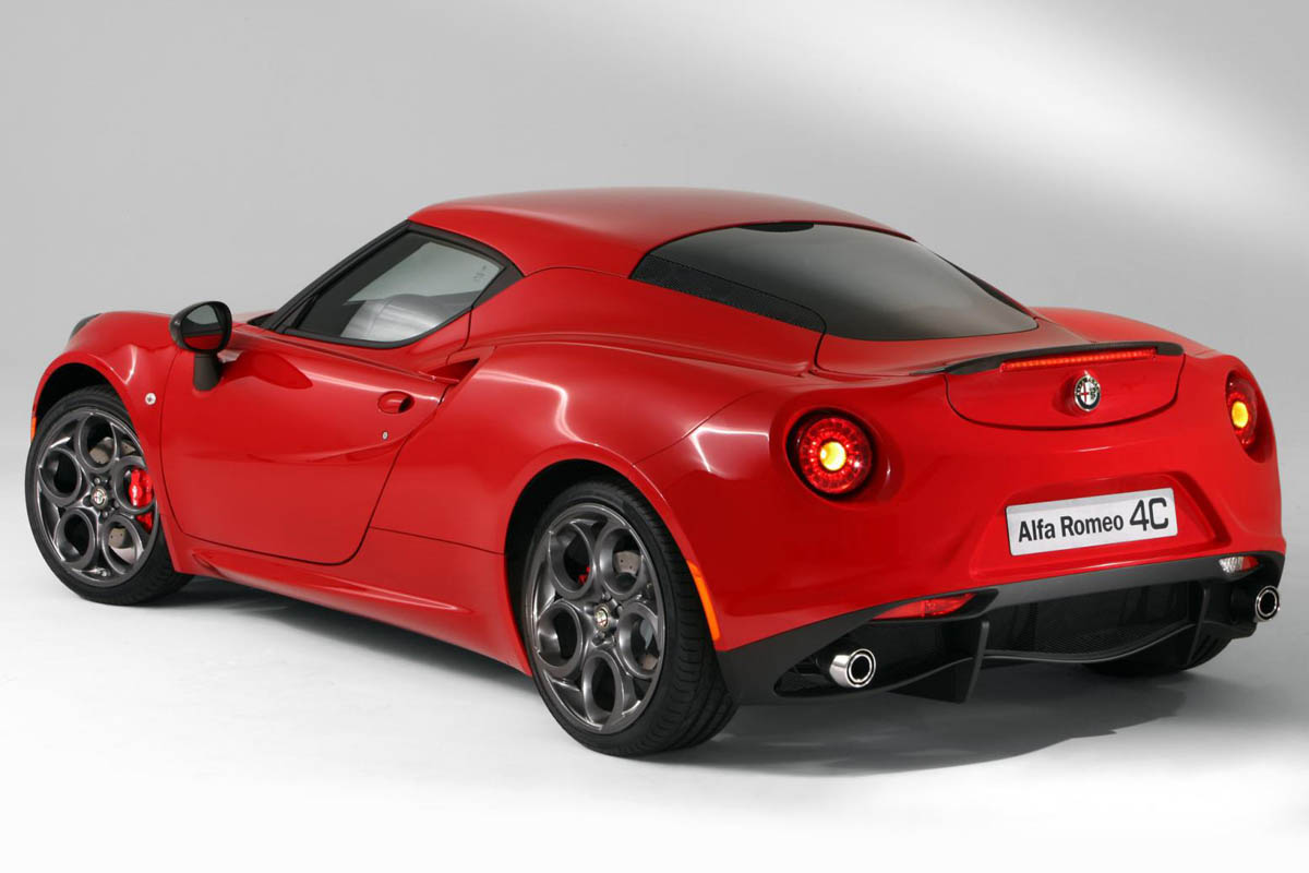 Alfa Romeo 4C Launch Edition Alfa Red rear view