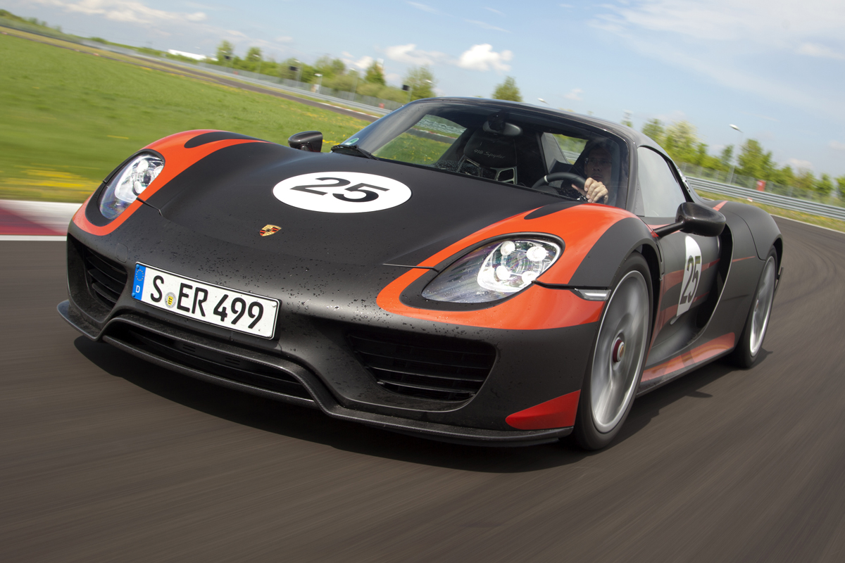 2013 Porsche 918 Spyder review