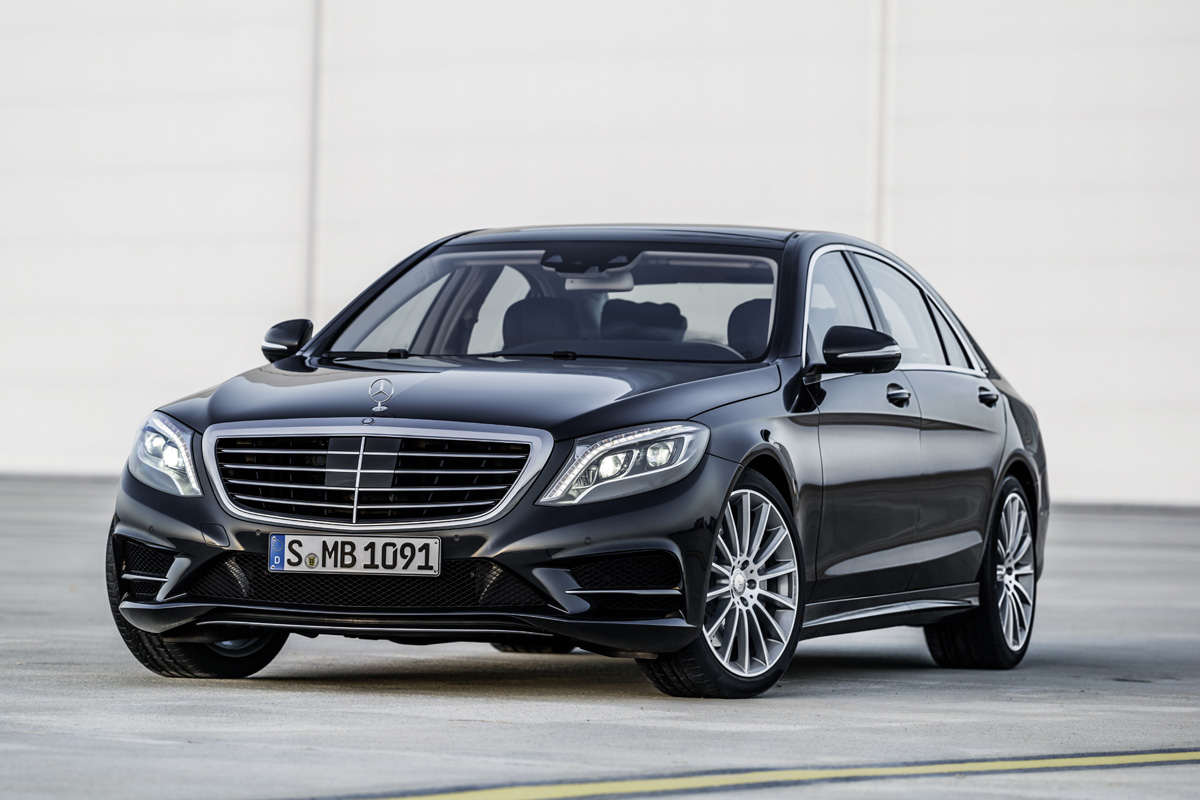 2014 Mercedes S-Class front corner