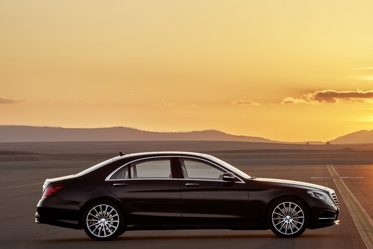 2014 Mercedes S-Class side profile