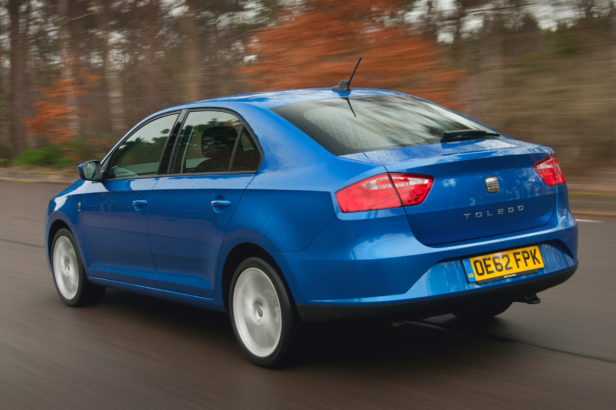 2013 Seat Toledo 1.6 TDI rear tracking