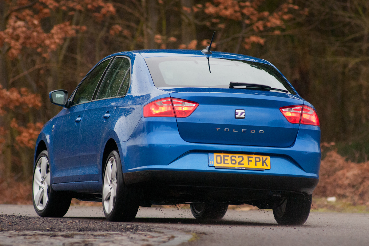 2013 Seat Toledo 1.6 TDI rear cornering