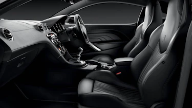 Peugeot RCZ Magnetic black leather interior