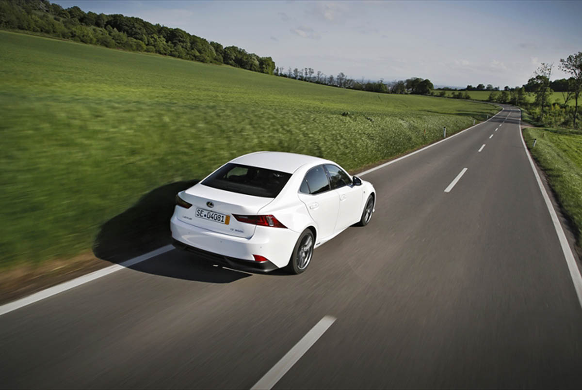 Lexus IS 300h F-Sport