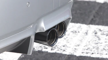 BMW M5 2013 tail pipes