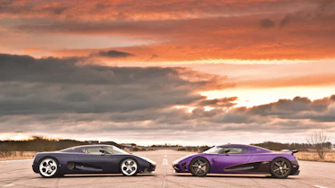 Koenigsegg CC8S v Agera R