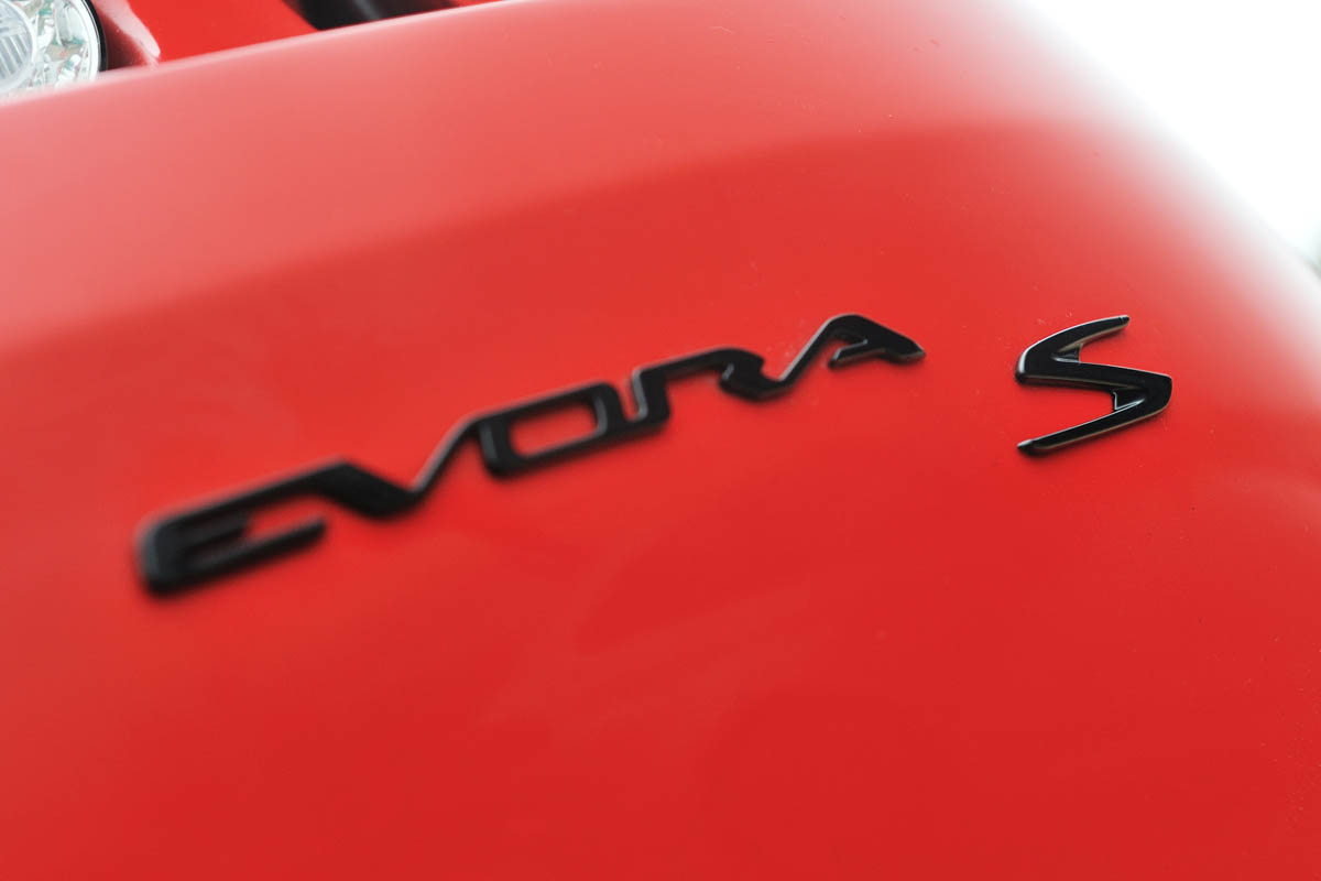 Lotus Evora S Sports Racer badge