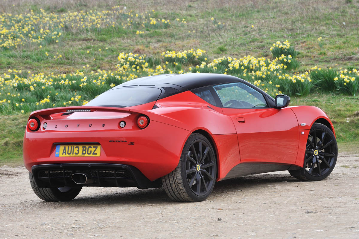 Lotus Evora S Sports Racer red and black rear