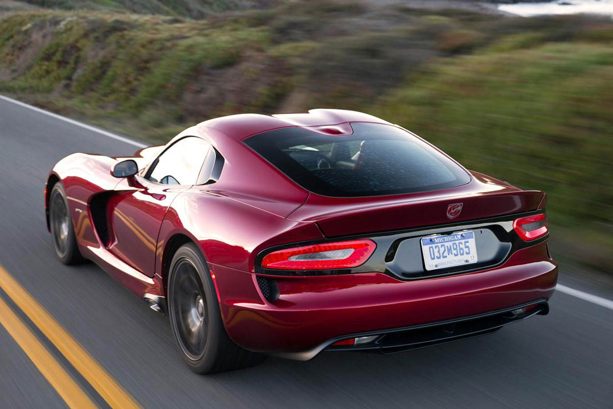 SRT Viper red rear