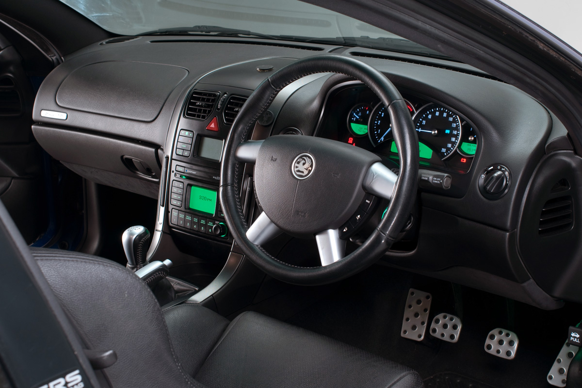 Vauxhall Monaro interior