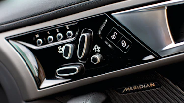 2013 Jaguar F-type V6 electric seat controls