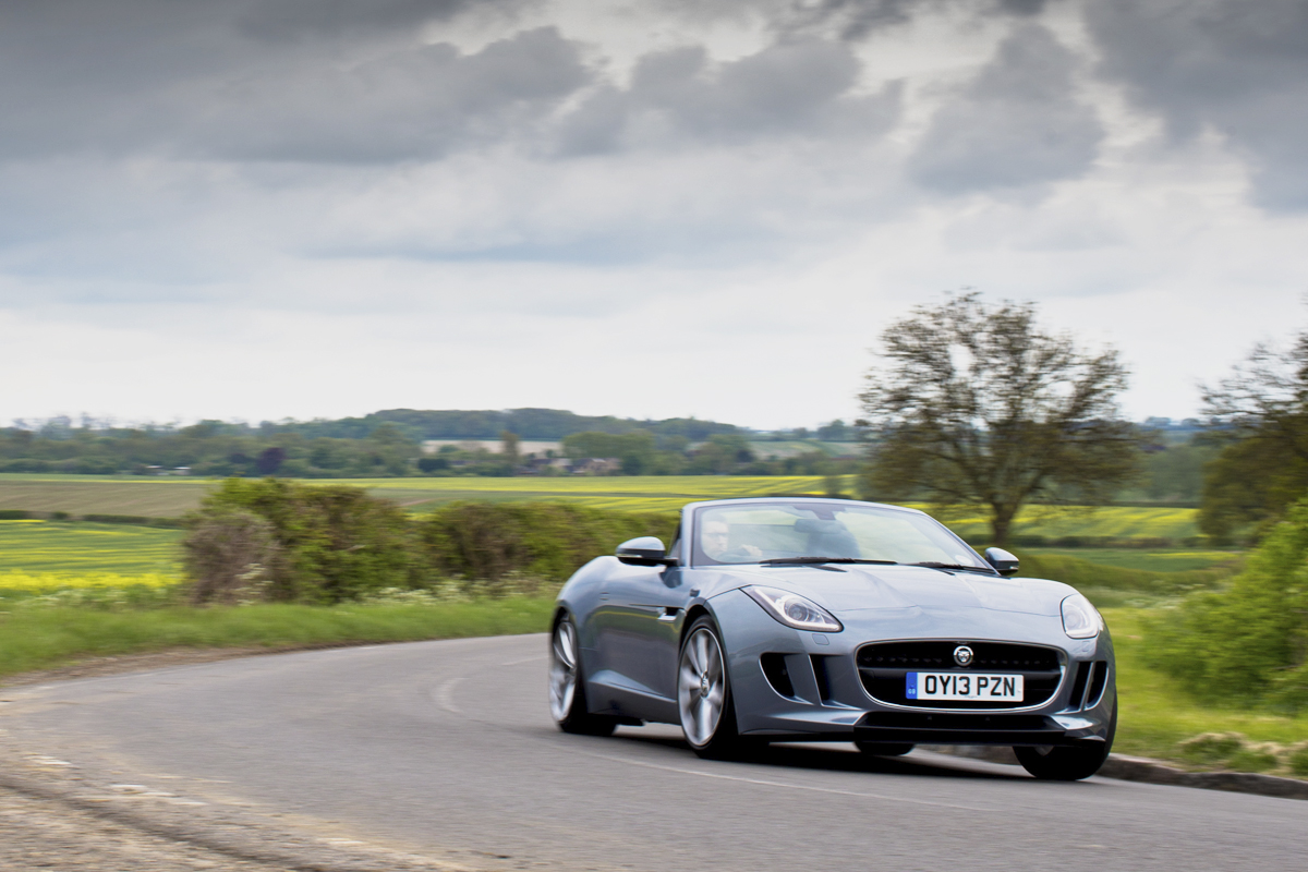 2013 Jaguar F-type V6 front cornering
