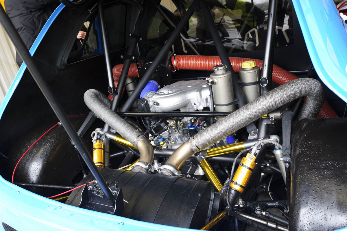 Renault TwinRun V6 hot hatch concept engine