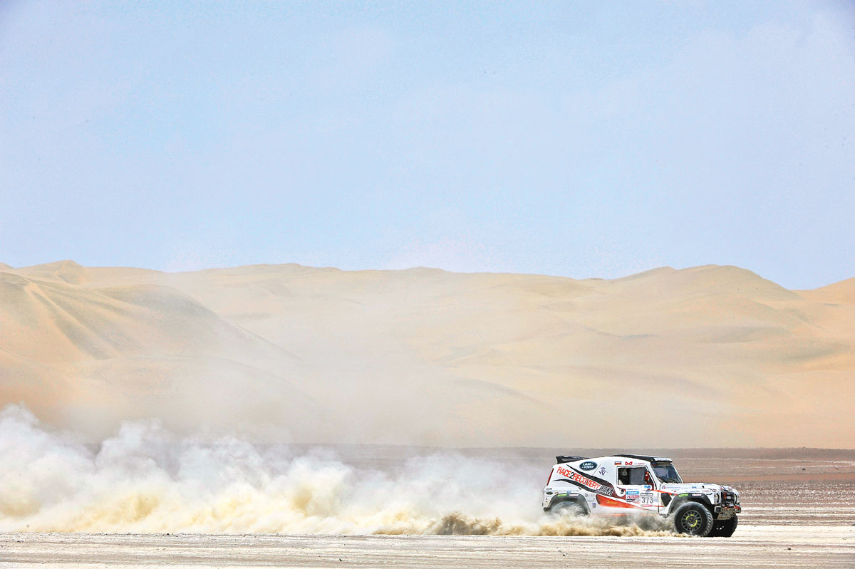 Race2Recovery Land Rover leaves dust trails on the Dakar Rally