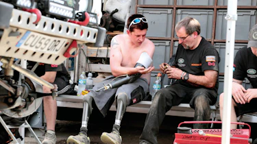 triple amputee and co-driver Tom Neathway is one of Race2Recovery’s founders.