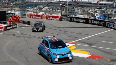 Renault TwinRun races 5 Turbo