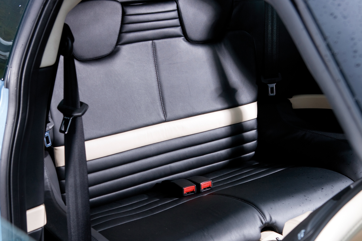 Lotus Evora leather interior