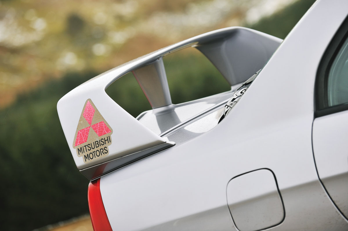 Mitsubishi Evo IV rear spoiler