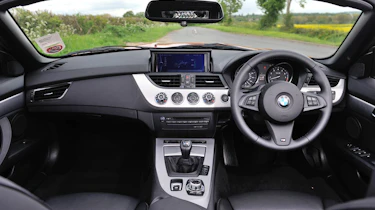 2013 BMW Z4 sDrive35i interior dashboard