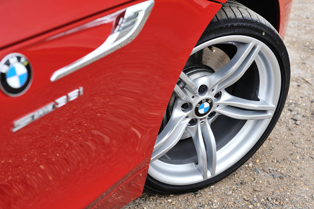 2013 BMW Z4 sDrive35i alloy wheel