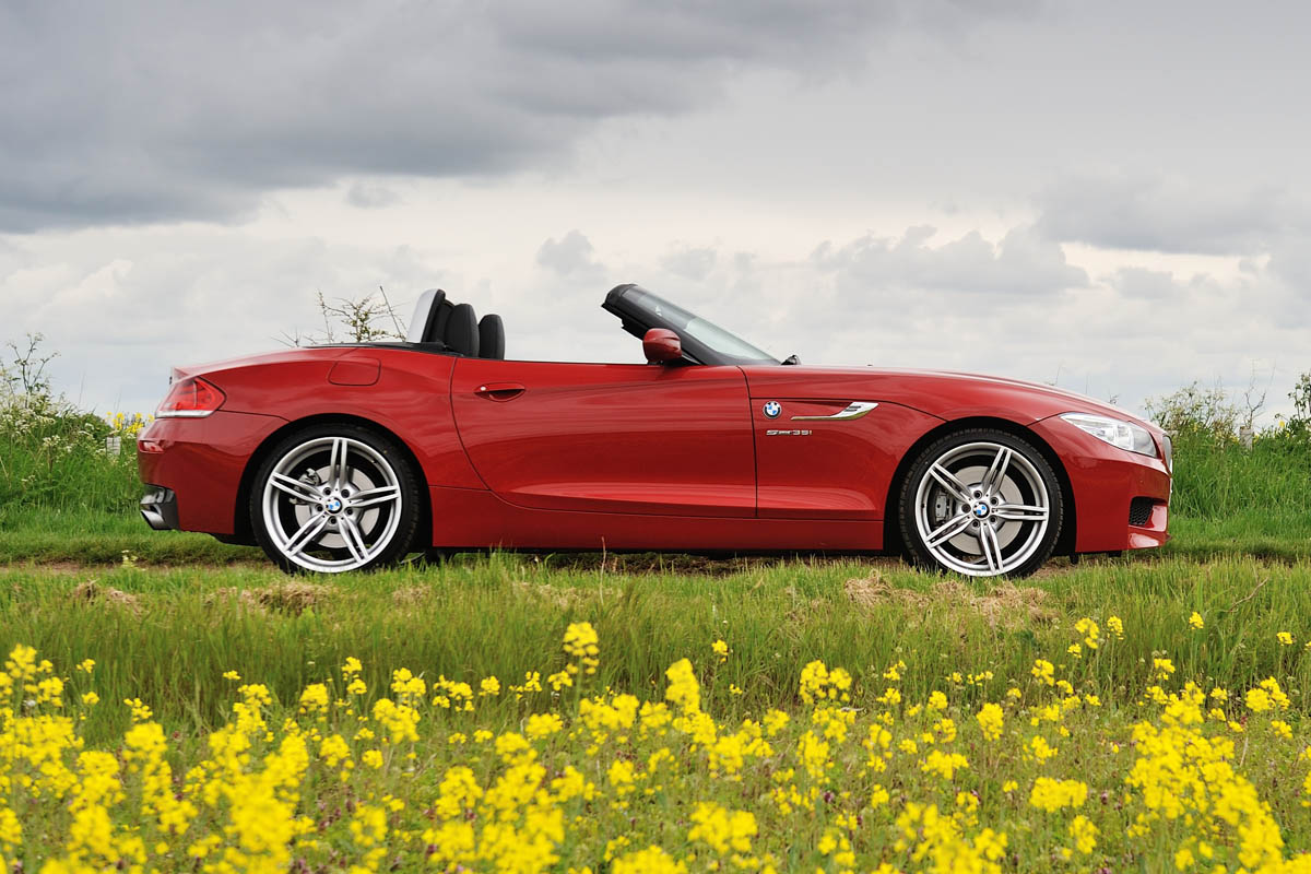 2013 BMW Z4 sDrive35i side profile roof down