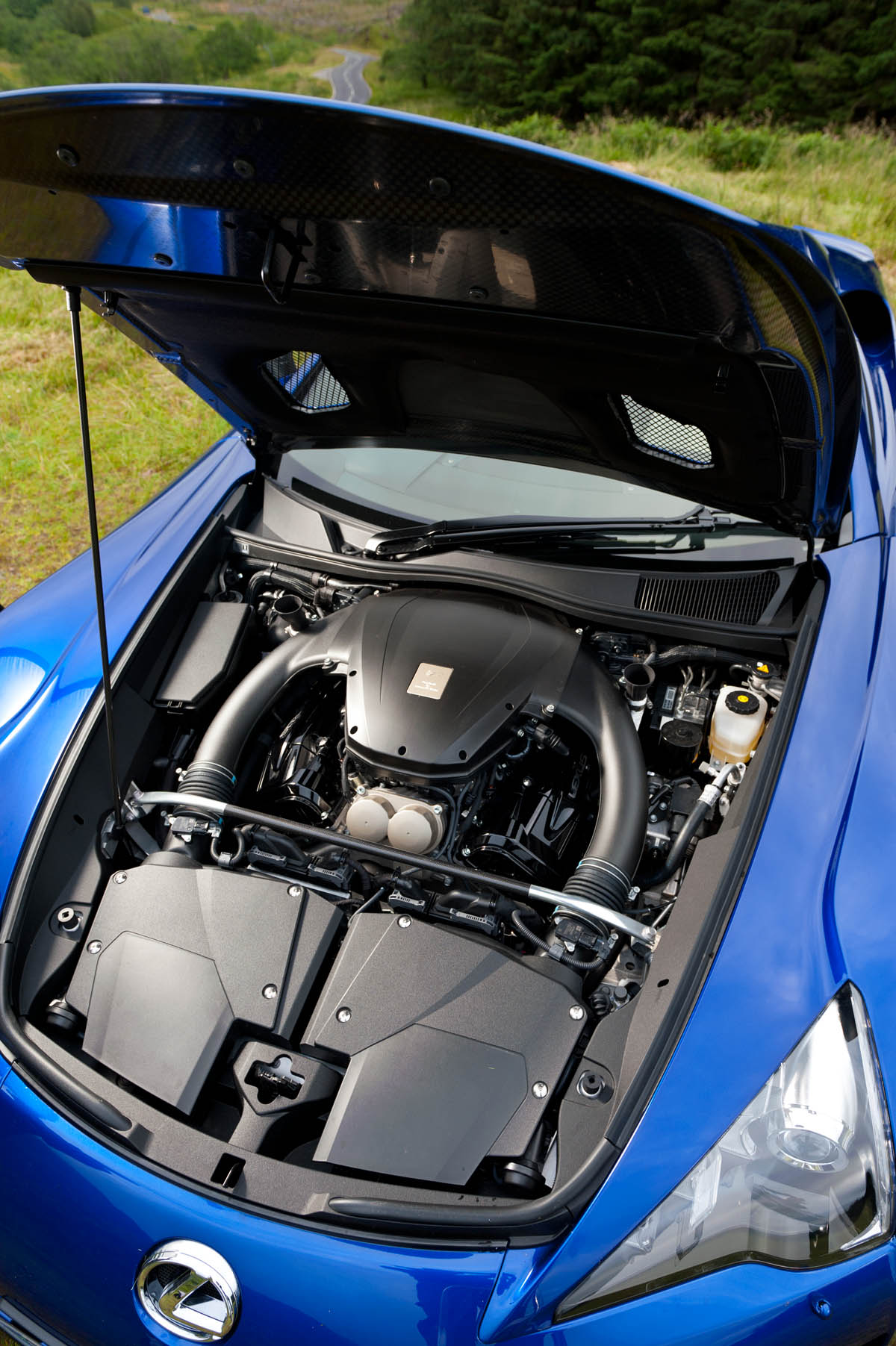 Lexus LFA tribute video V10 engine