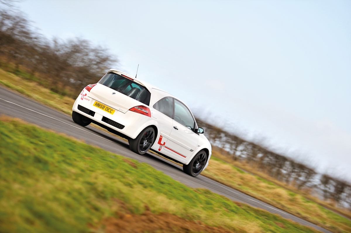 RenaultSport Megane R26.R cornering