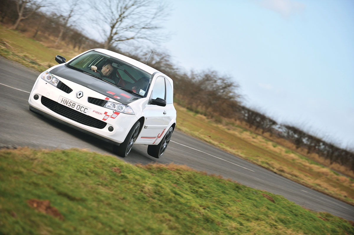 Renaultsport Megane R26.R cornering