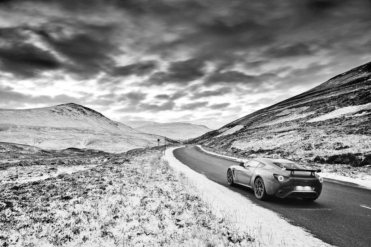 Aston Martin V12 Zagato rear