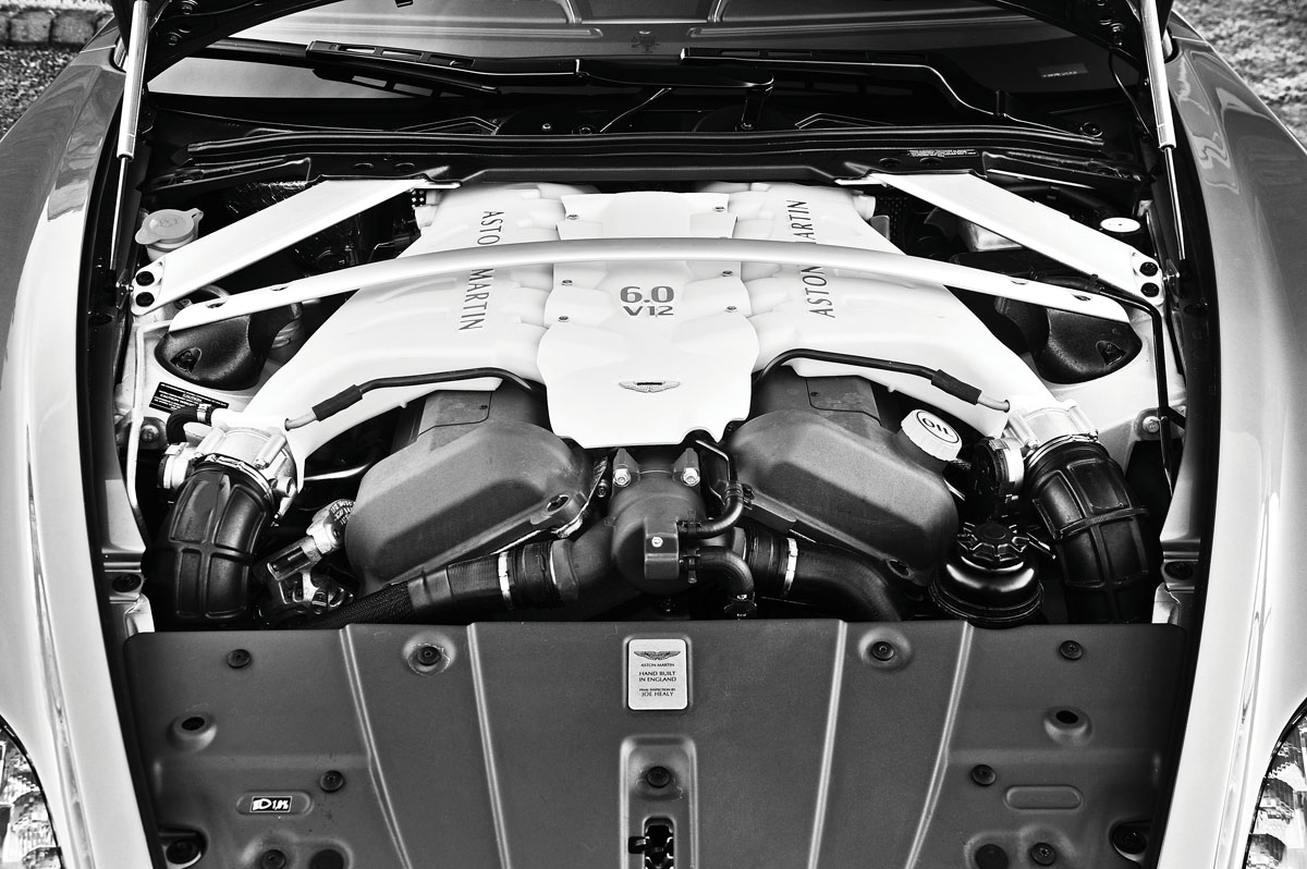 Aston Martin V12 Zagato engine