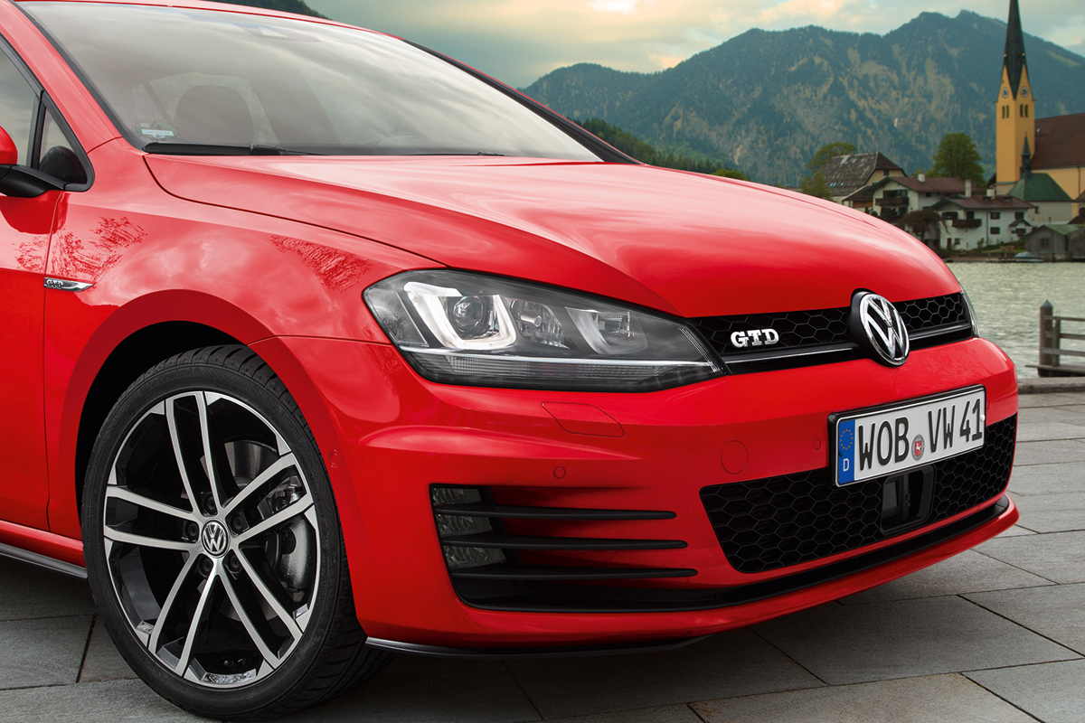 2013 Volkswagen Golf GTD Santiago alloy wheel front grille