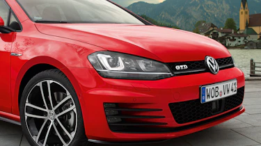 2013 Volkswagen Golf GTD Santiago alloy wheel front grille