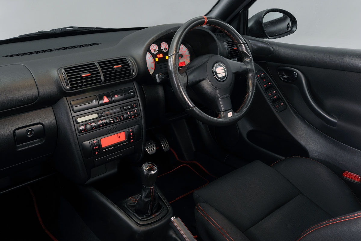 SEAT Leon Cupra R buying guide