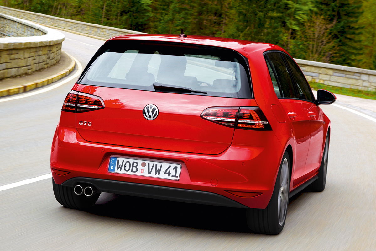 2013 Volkswagen Golf GTD red rear