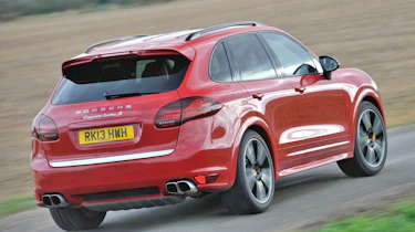 Porsche Cayenne Turbo S red