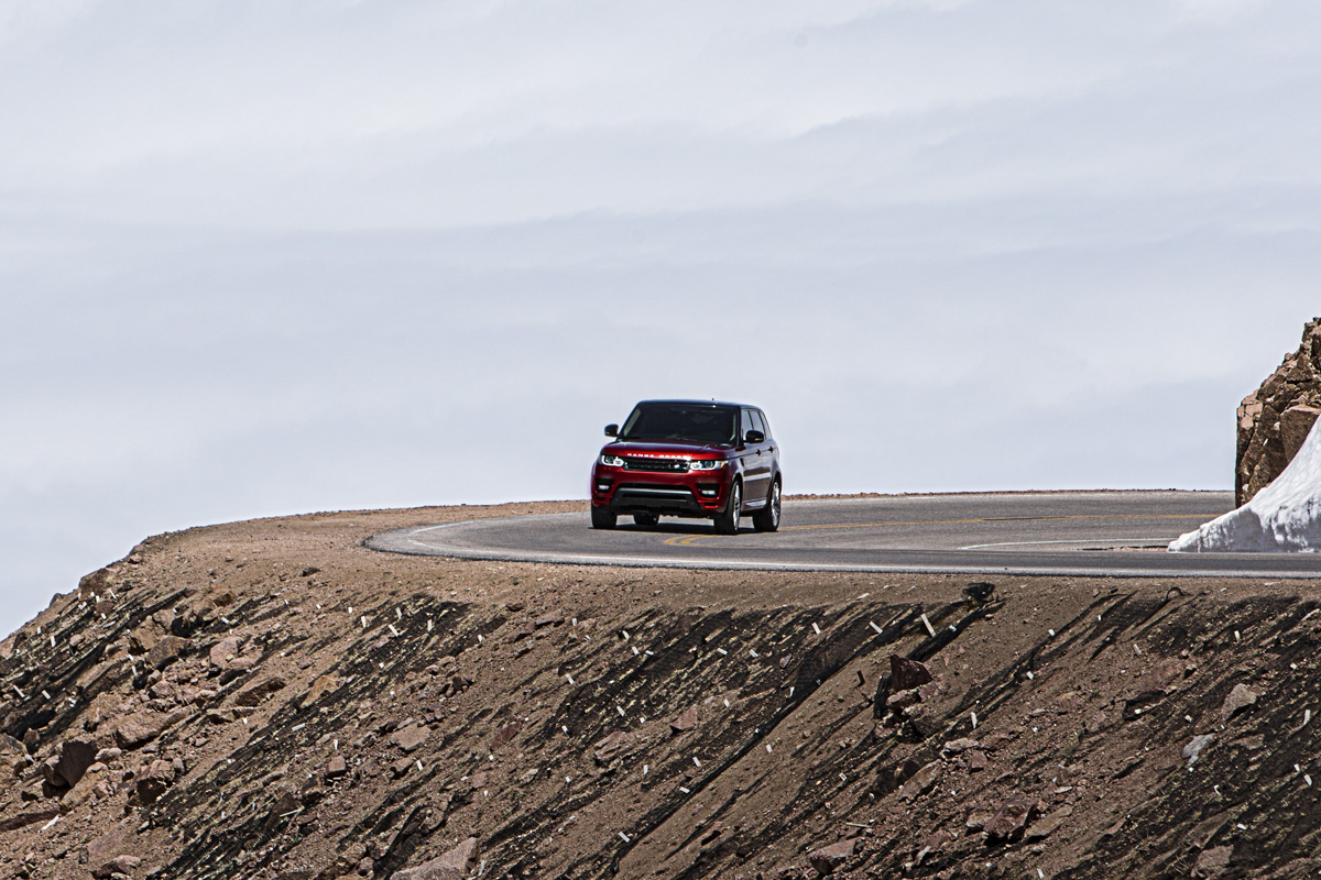 2014 Range Rover Sport sets Pikes Peak production-car record