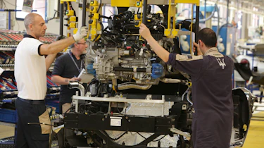Alfa Romeo 4C: tech rundown and video turbo engine