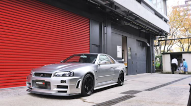 Nissan Skyline R34 at the NISMO factory