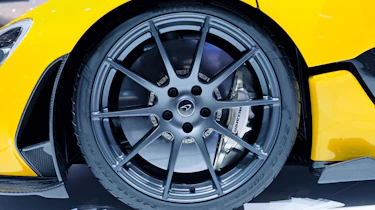 McLaren P1 wheel