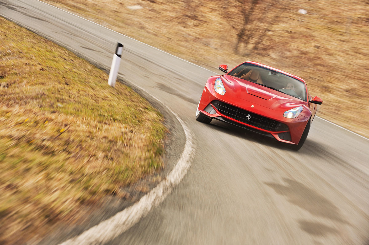 Ferrari F12 drift