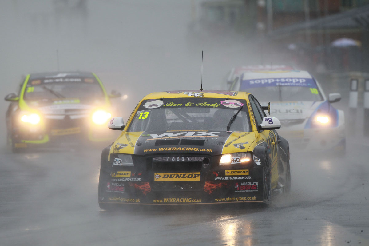 British Touring Cars Croft 2013 wet weather rain