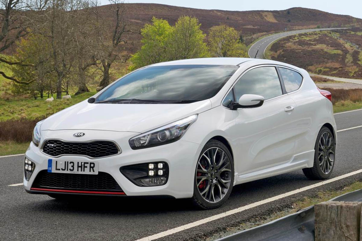 Kia Procee'd GT white front