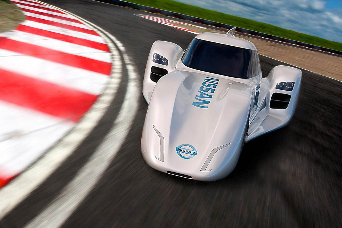 Nissan ZEOD RC electric Le Mans racer corner front