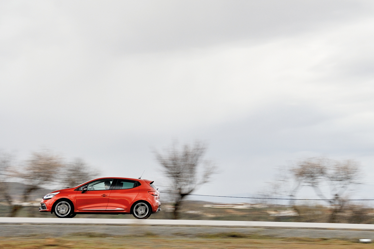 Renaultsport Clio 200 Turbo side profile