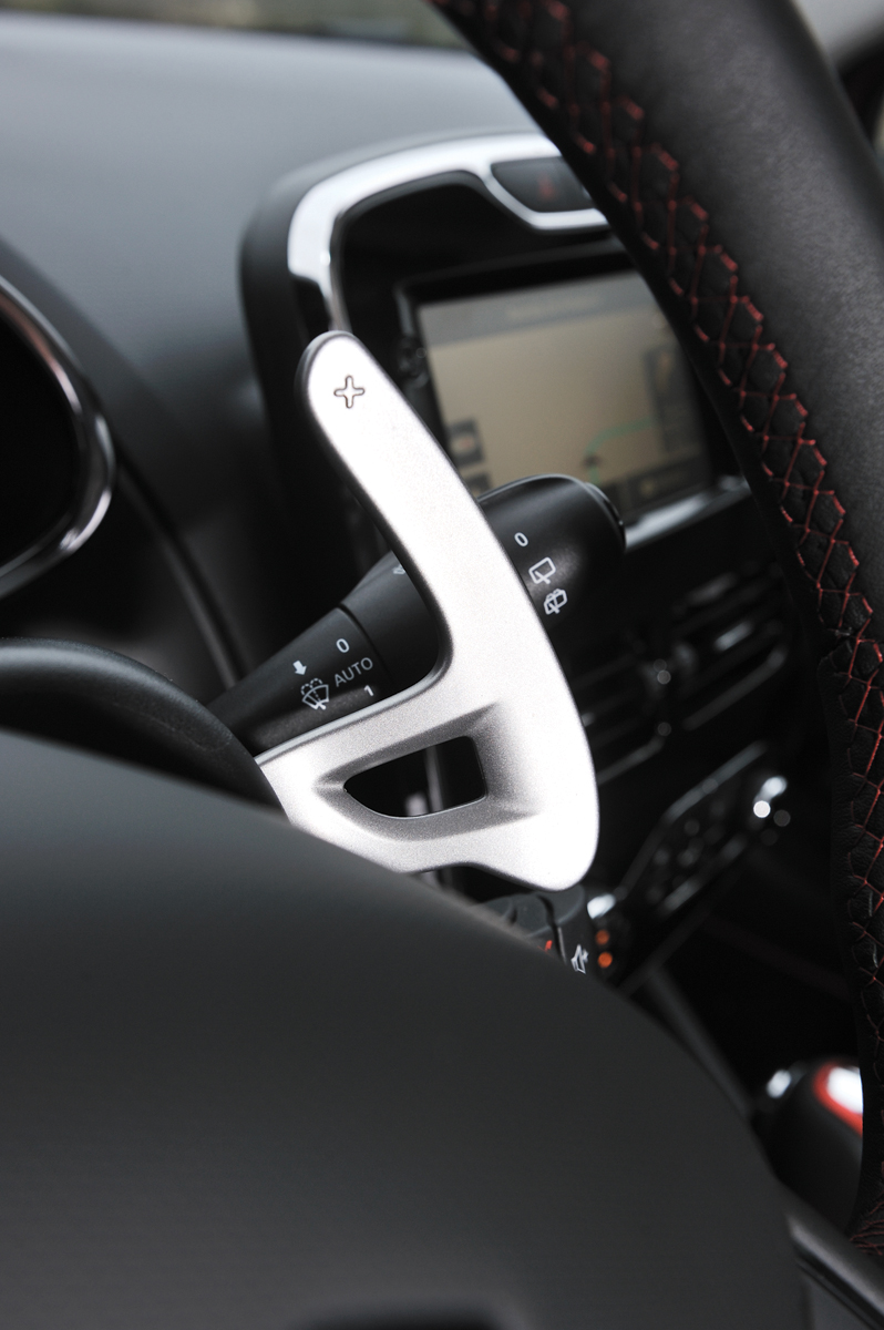 Renaultsport Clio 200 Turbo paddle shift